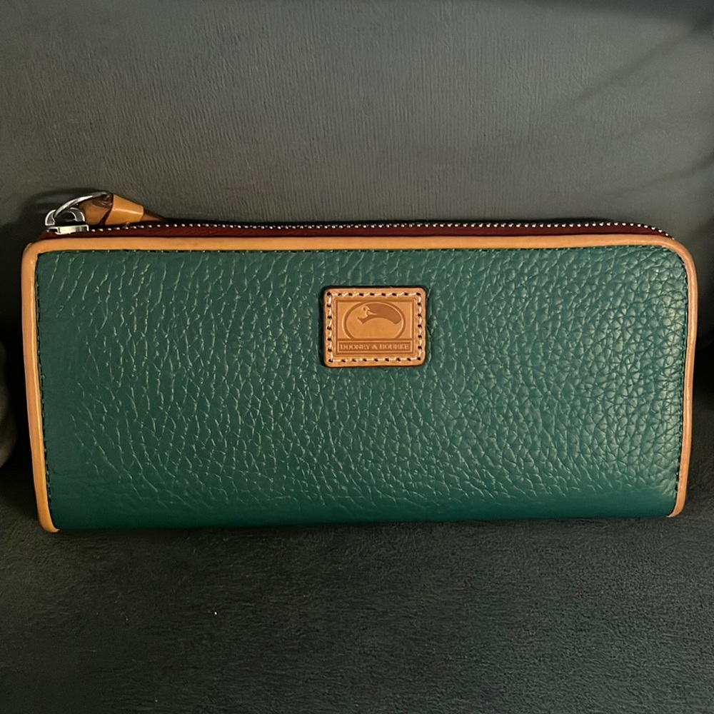 Dooney and Bourke wallet clutch